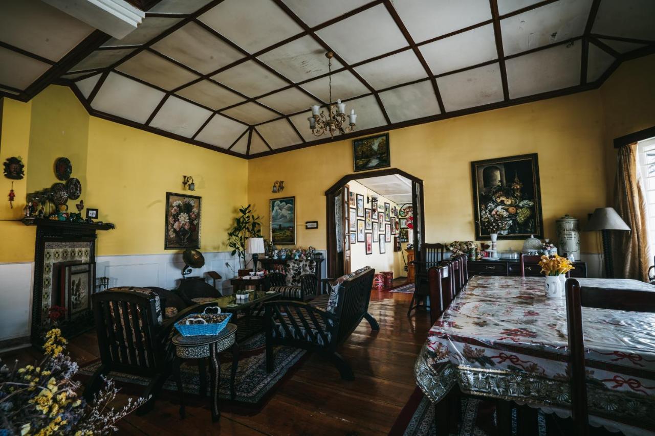 Rock Cliff Home Stay Шиллонг Экстерьер фото