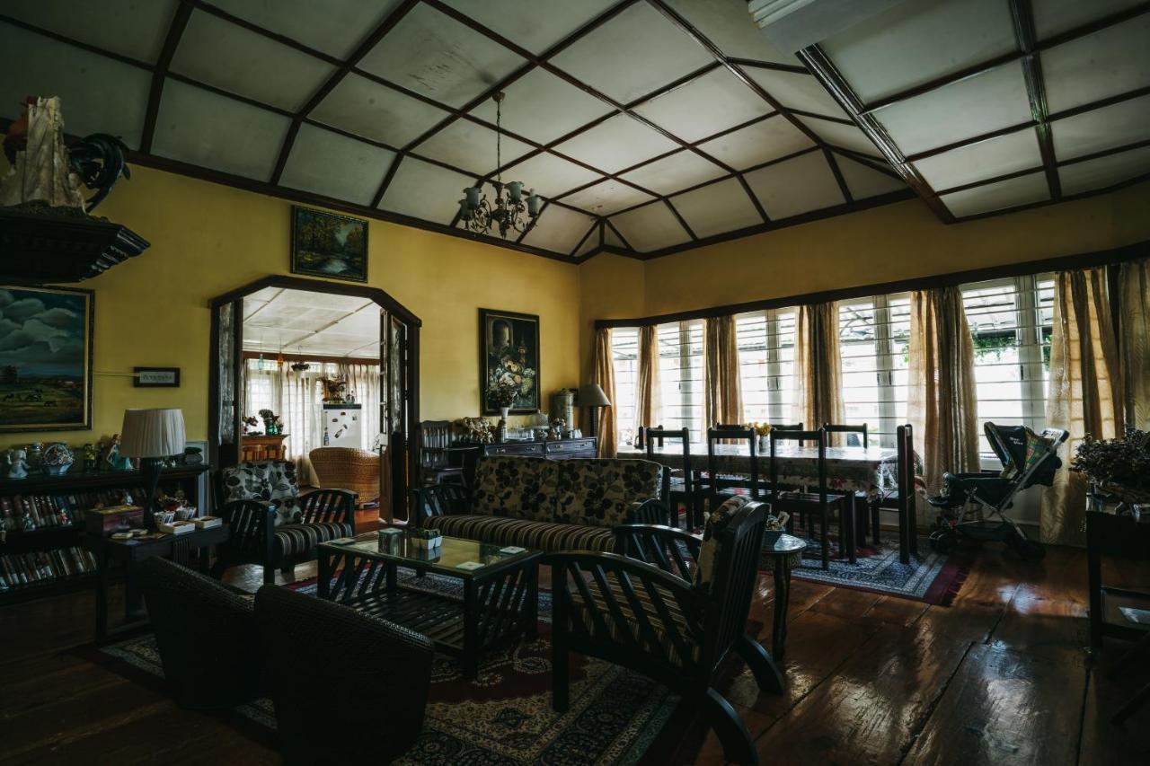 Rock Cliff Home Stay Шиллонг Экстерьер фото