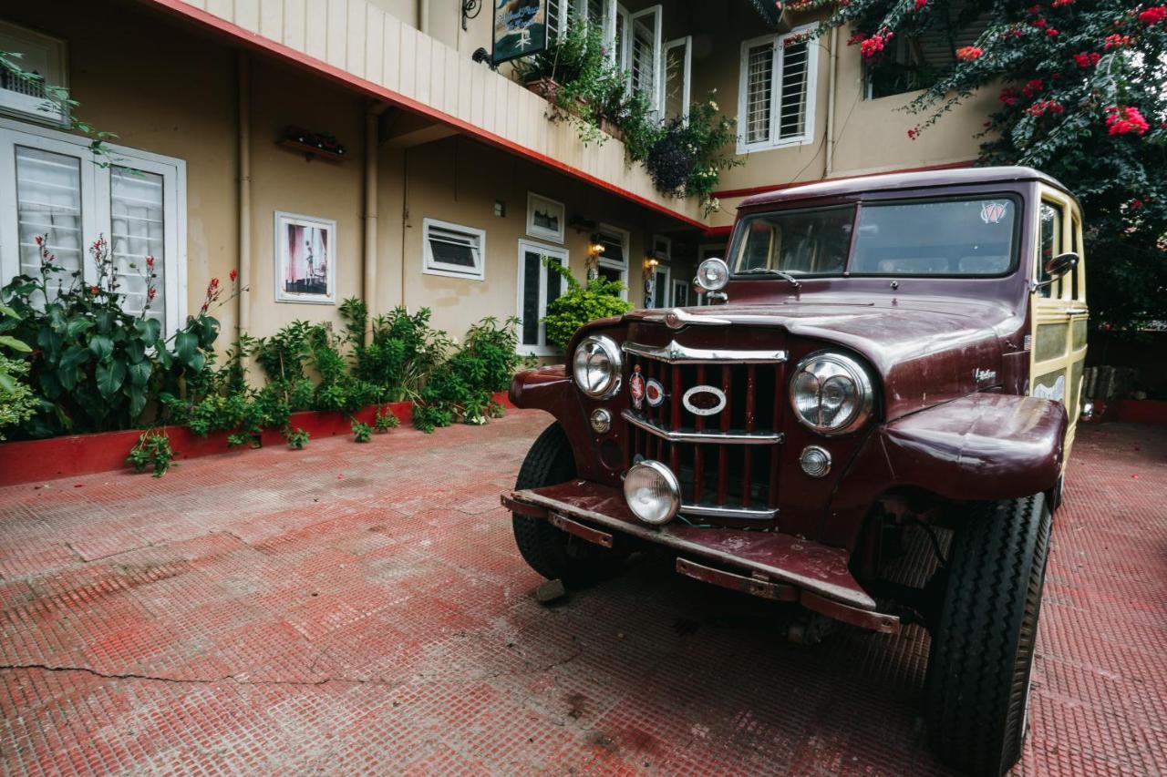 Rock Cliff Home Stay Шиллонг Экстерьер фото