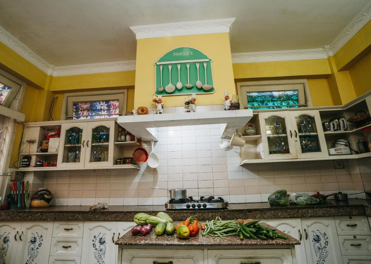 Rock Cliff Home Stay Шиллонг Экстерьер фото